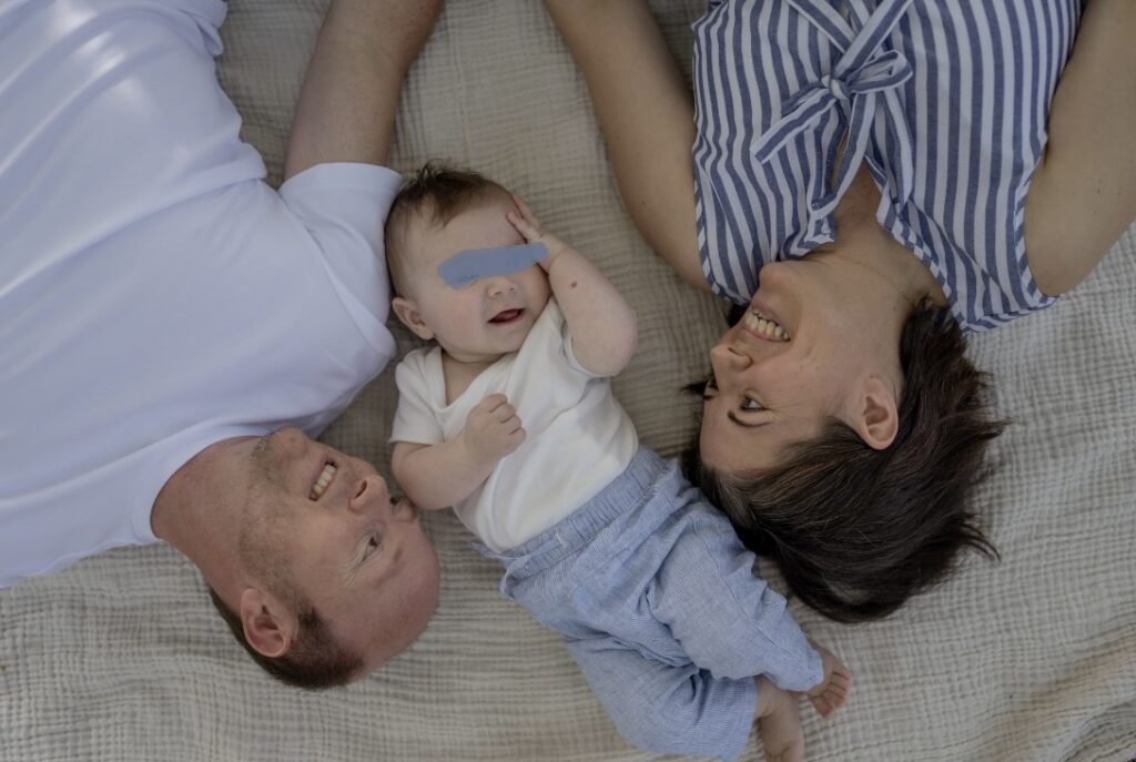 familienshooting-niederoesterreich-liegend